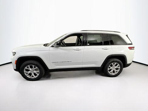 Used 2022 Jeep Grand Cherokee Limited AWD/4WD image 8