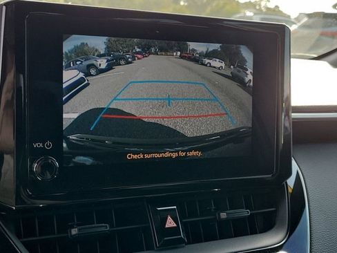 Used 2023 Toyota Corolla SE image 26