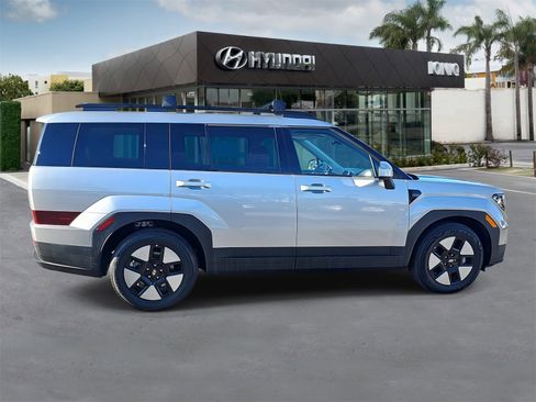 Certified 2025 Hyundai Santa Fe SEL image 2