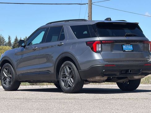 Certified 2025 Ford Explorer ST-Line w/ ST-Line Street Pack AWD/4WD image 6