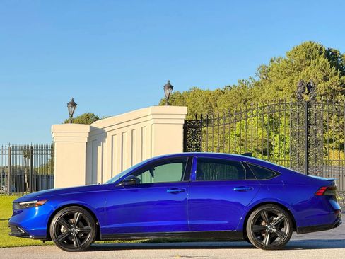 Used 2023 Honda Accord Sport image 7