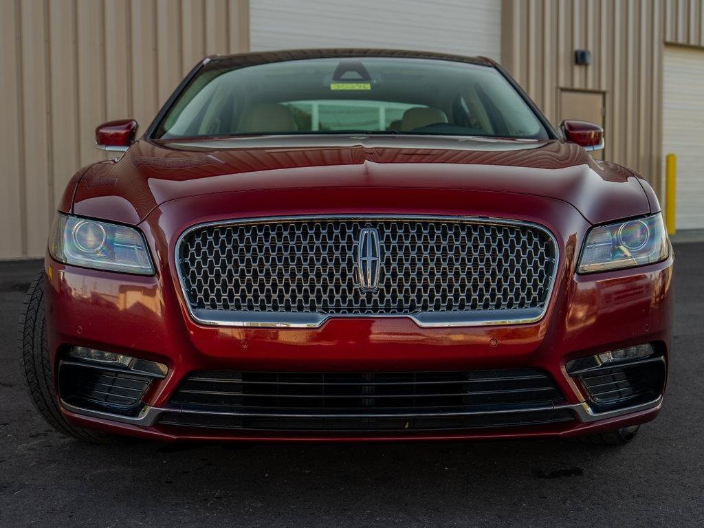Used 2017 Lincoln Continental Select w/ Climate Package AWD/4WD image 7