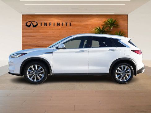 Certified 2022 INFINITI QX50 Luxe image 4