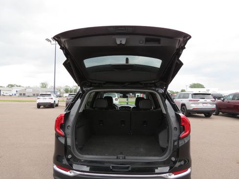Used 2023 GMC Terrain SLT image 29
