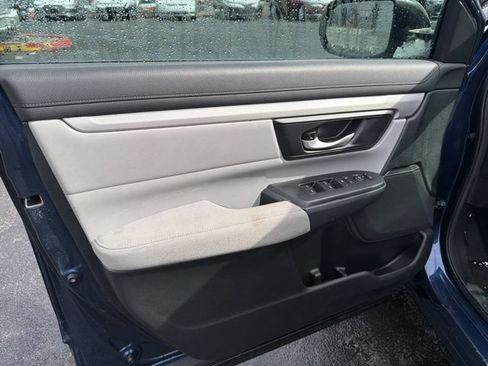 Used 2018 Honda CR-V LX image 15