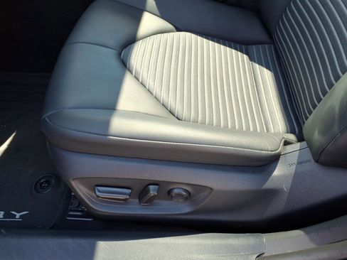 Used 2020 Toyota Camry SE w/ Audio Package image 15