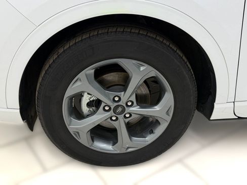 Used 2023 Ford Escape ST-Line w/ Tech Pack #1 image 9