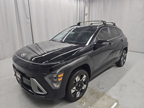 Certified 2024 Hyundai Kona SEL AWD/4WD image 2