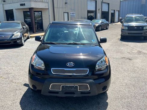 Used 2011 Kia Soul FWD image 2