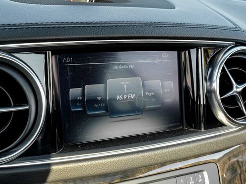 Used 2018 Mercedes-Benz SL 550 image 27