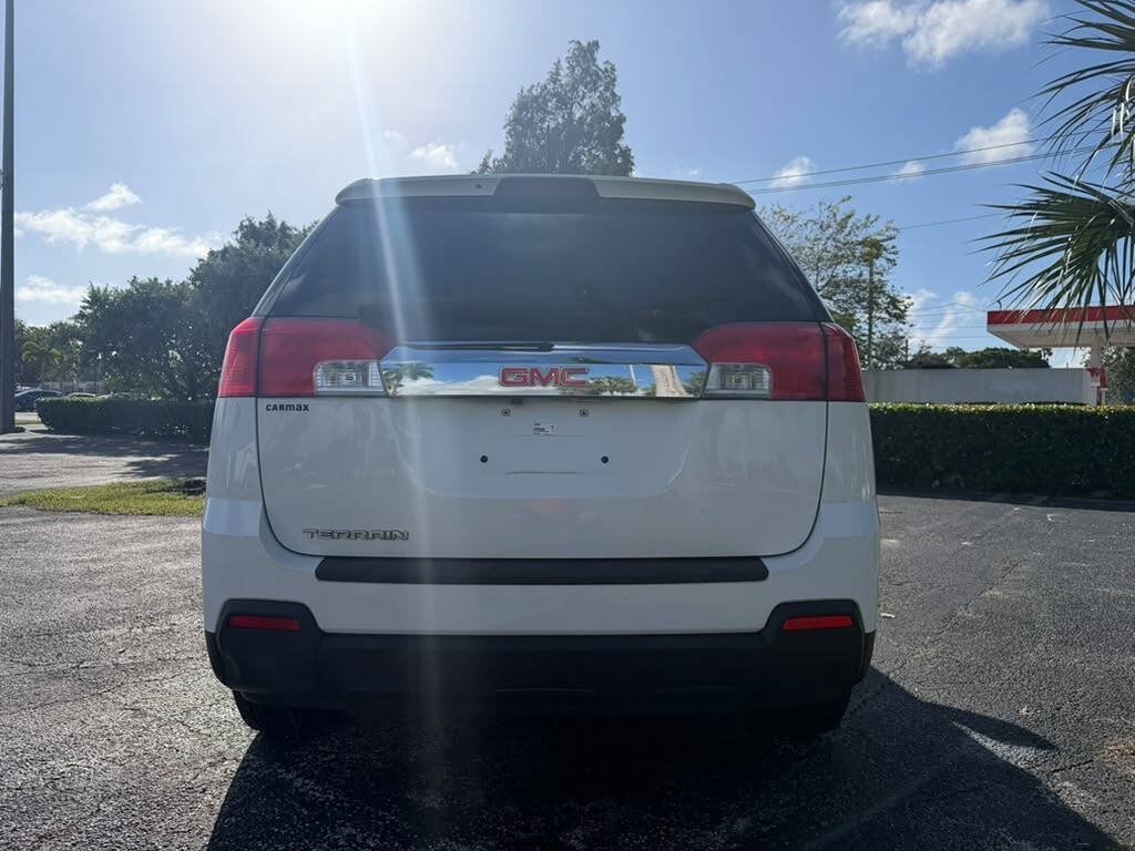 Used 2013 GMC Terrain SLE w/ LPO, Chrome Package FWD image 4