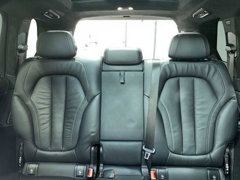 Used 2021 BMW X7 xDrive40i w/ M Sport Package image 22