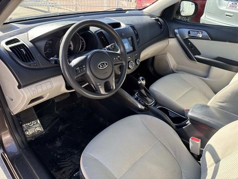 Used 2013 Kia Forte EX image 15
