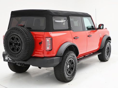 Used 2023 Ford Bronco Wildtrak image 10