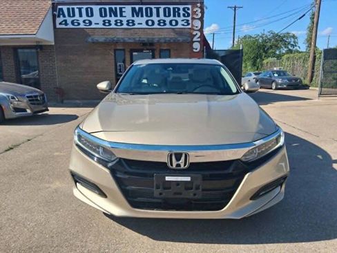 Used 2018 Honda Accord EX image 2