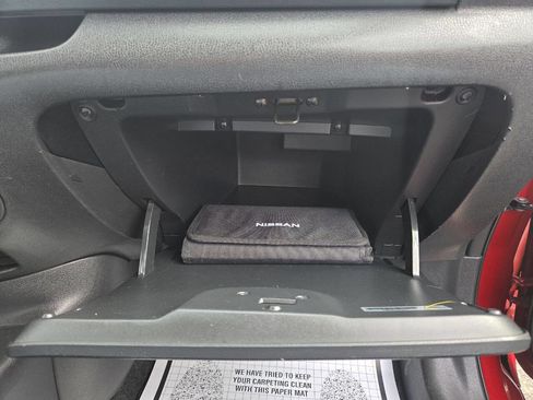 Used 2014 Nissan Versa Note SV w/ SL Package FWD image 22