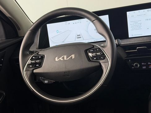 Used 2024 Kia EV6 Light RWD image 13