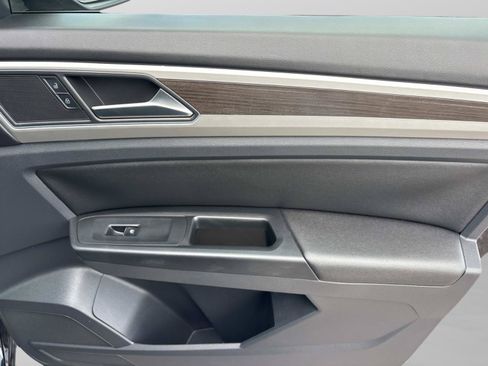 Used 2019 Volkswagen Atlas SEL FWD image 20