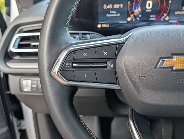 Used 2025 Chevrolet Traverse LT FWD image 7