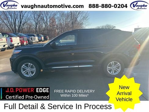 Used 2022 Ford Explorer XLT w/ Equipment Group 202A image 1