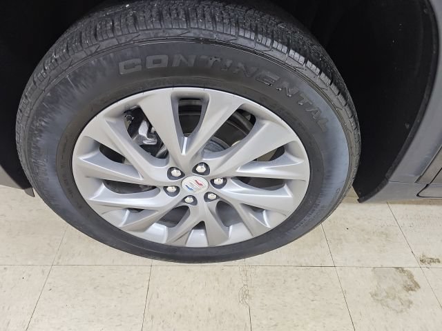 Used 2025 Buick Enclave Preferred AWD/4WD image 26