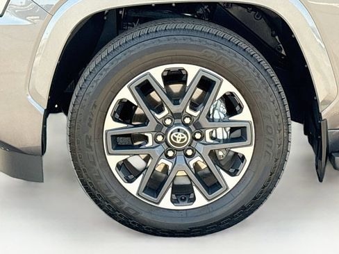 Certified 2025 Toyota Sequoia Limited AWD/4WD image 31