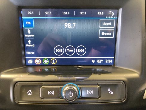 Used 2018 GMC Terrain SLE image 25