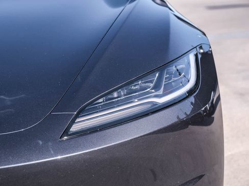Used 2025 Tesla Model 3 Long Range RWD image 12