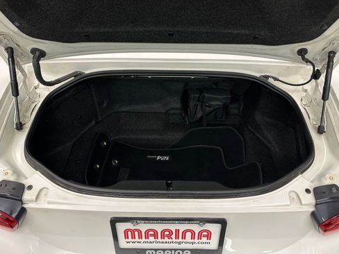 Used 2017 FIAT 124 Spider Abarth image 28