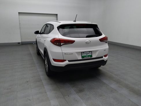 Used 2017 Hyundai Tucson SE image 5