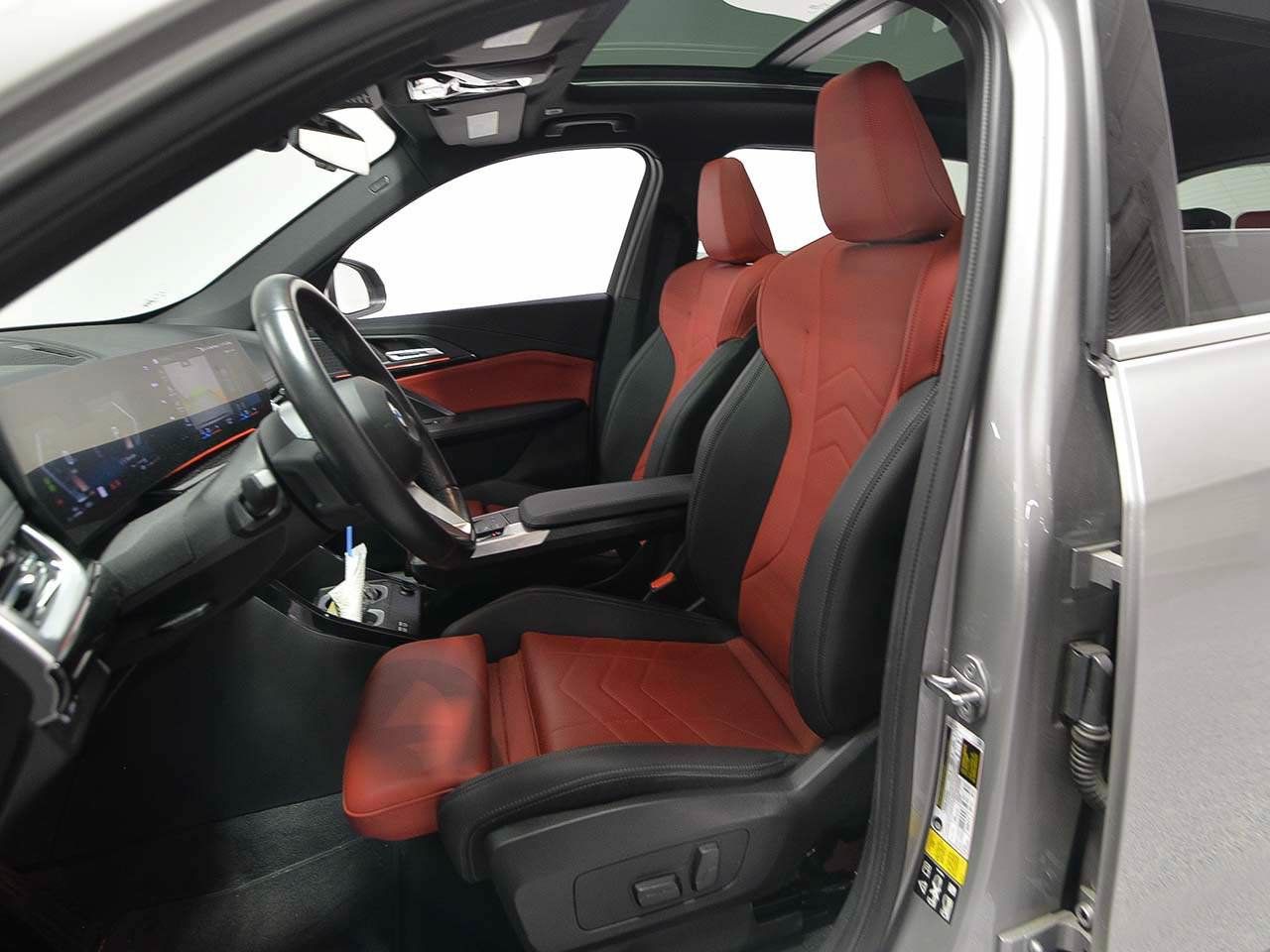 Used 2023 BMW X1 xDrive28i w/ Convenience Package AWD/4WD image 8
