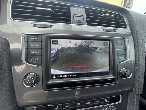 Used 2017 Volkswagen Golf Alltrack SE AWD/4WD image 32