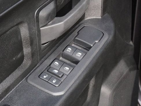 Used 2025 RAM 3500 Tradesman w/ Chrome Appearance Group image 25