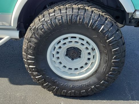 Used 2024 Ford Bronco Outer Banks AWD/4WD image 6