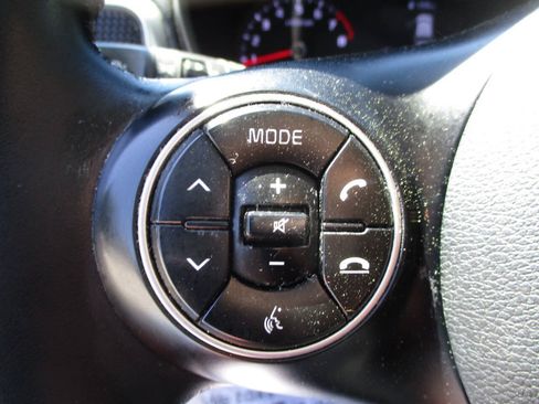 Used 2021 Kia Soul GT-Line FWD image 17