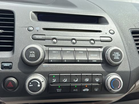 Used 2010 Honda Civic LX image 24