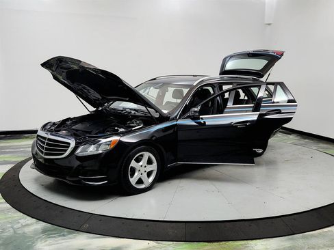 Used 2015 Mercedes-Benz E 350 4MATIC Wagon image 9