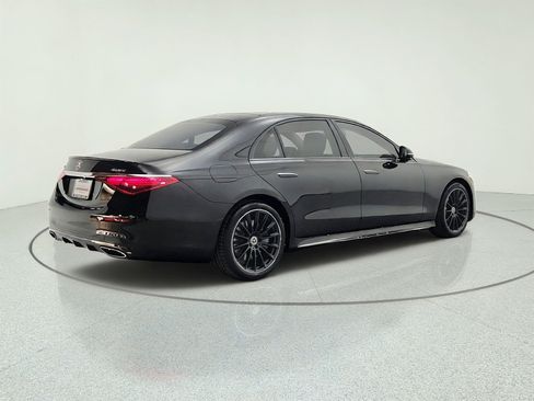 Used 2023 Mercedes-Benz S 500 4MATIC image 5