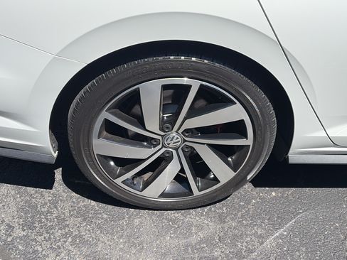 Used 2019 Volkswagen Jetta GLI Autobahn FWD image 13