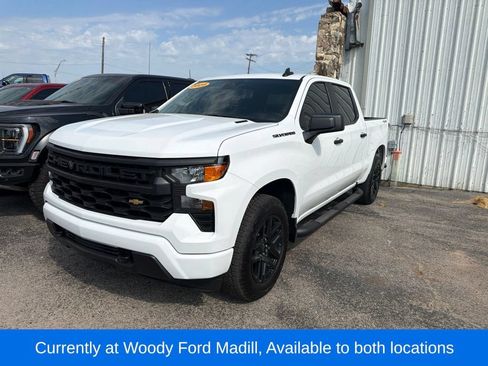 Used 2025 Chevrolet Silverado 1500 Custom w/ Turbomax Blackout Package AWD/4WD image 1