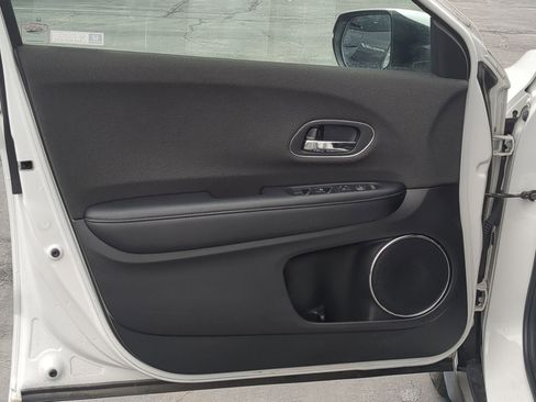 Used 2019 Honda HR-V EX image 14