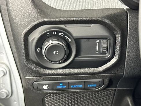 Used 2024 Jeep Wrangler Unlimited AWD/4WD image 19