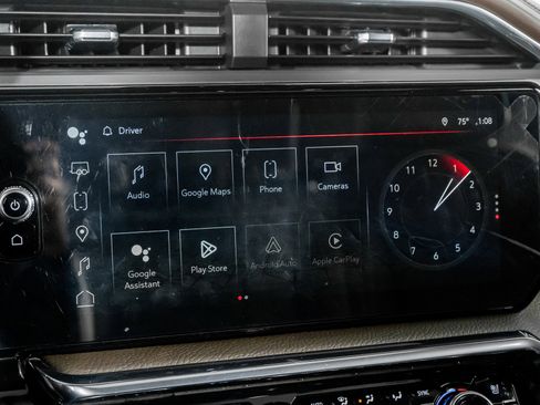 Used 2025 GMC Sierra 3500 Denali w/ Denali Reserve Package image 40