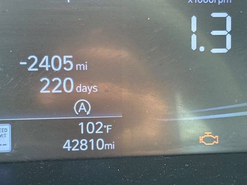 Used 2024 Hyundai Elantra SE FWD image 6