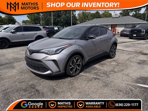 Used 2020 Toyota C-HR XLE FWD image 1