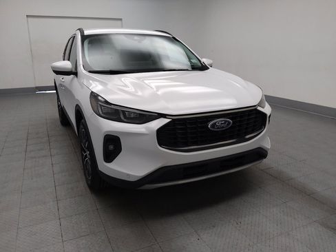 Used 2023 Ford Escape SE w/ PHEV Premium Package FWD image 13
