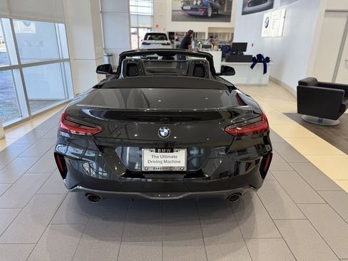 Used 2024 BMW Z4 sDrive30i image 4