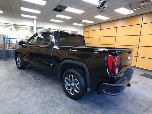 Used 2024 GMC Sierra 1500 Elevation image 5