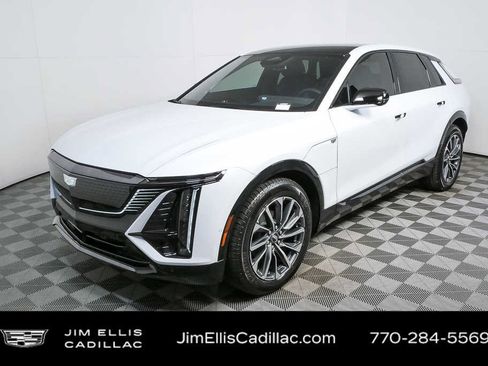 New 2026 Cadillac Lyriq Sport image 33