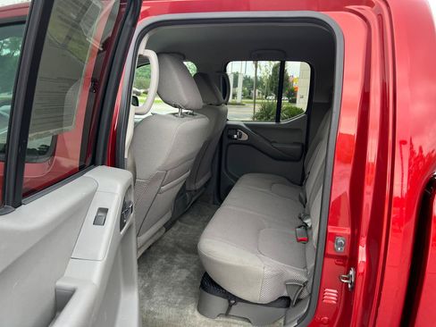 Used 2016 Nissan Frontier SV AWD/4WD image 30